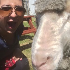 Meet your Posher, Rachel