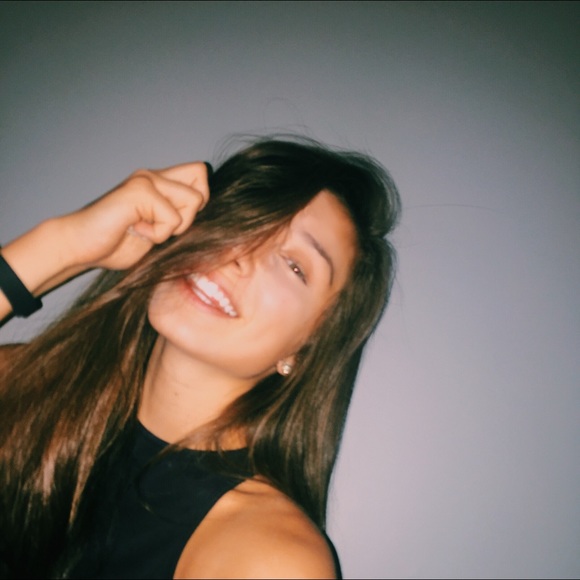 Meet your Posher, Bella