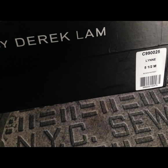 10 Crosby Derek Lam chunky black white heels - Picture 3 of 3