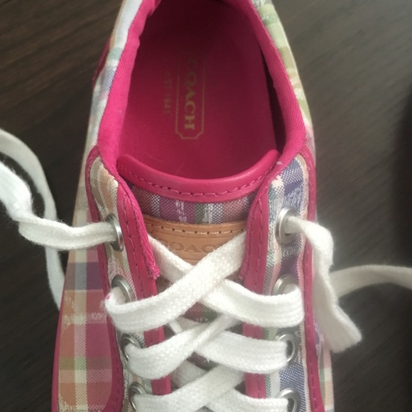 Coach Shoes - Picture 4 of 4
