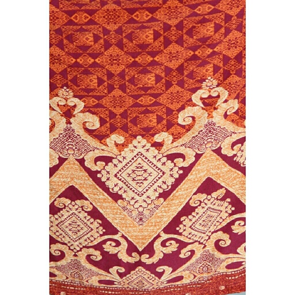 Bell Sleeve Tunic - Picture 4 of 4