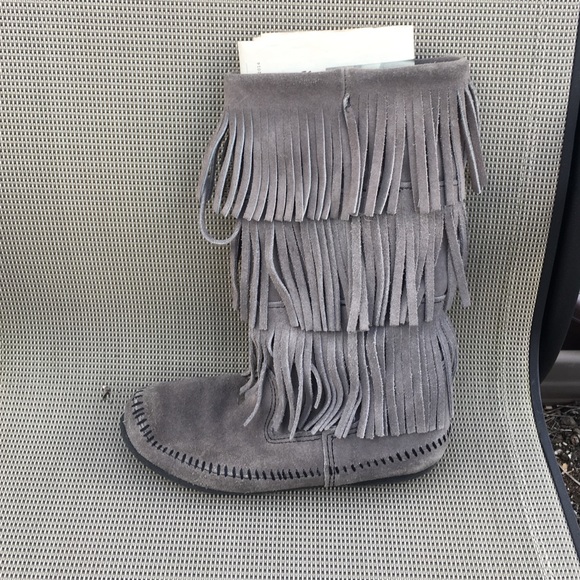 Gray Minnetonka Moccasin