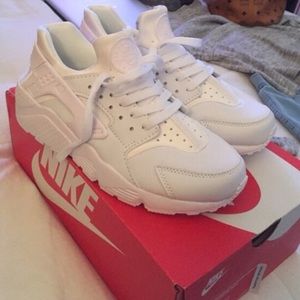White Huaraches