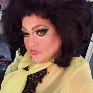 Meet your Posher, Lady