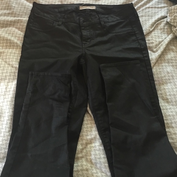 Black shinny skinny jean