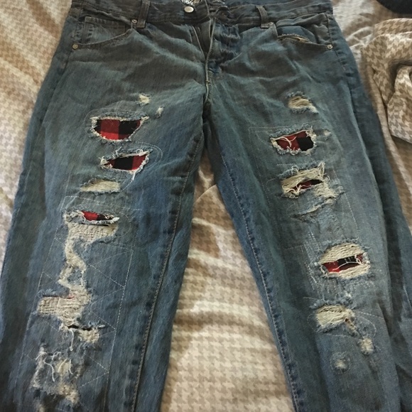 Wore once too big on me now