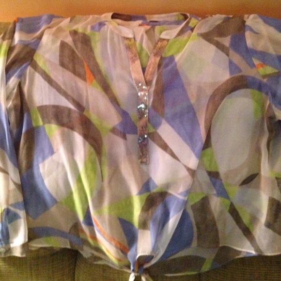 Sheer Chicos blouse with bottom tie size 4 or 2x