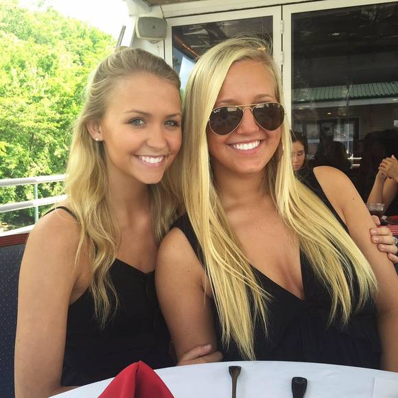 Meet your Posher, Jessica - Picture 1 of 1