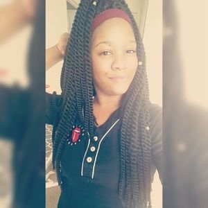 Meet your Posher, Kayla