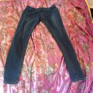 Hue Jeggings with Real Pockets!!