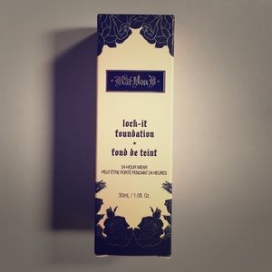 Kat Von D  lock-it foundation