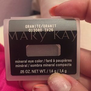 MaryKay Eyeshadow in granite