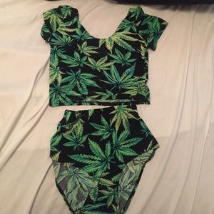 Crop top with shorts (rave wear)