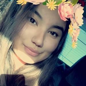 Meet your Posher, Yazmin