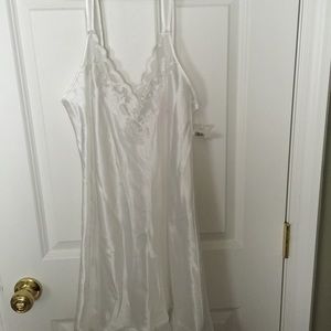 Oscar de la renta pink label