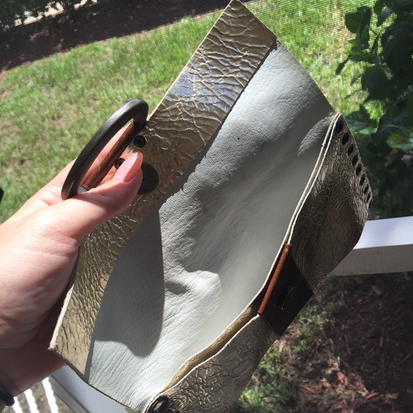 Gold & brown clutch - Picture 4 of 4