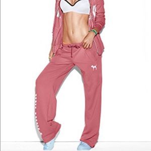 VS PINK boyfriend pant Soft Begonia. Size M