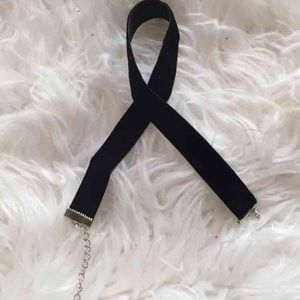 Thin Velvet Choker