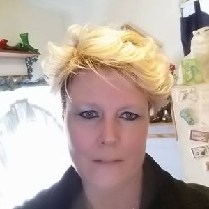 Meet your Posher, Larae