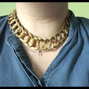 Gold collar choker