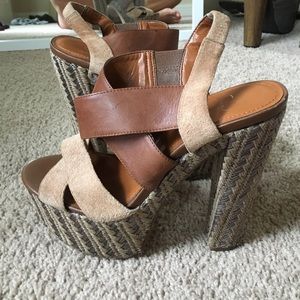 Jessica Simpson hobo Coachella platform high heels
