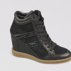 Sam Eldeman wedge sneaker