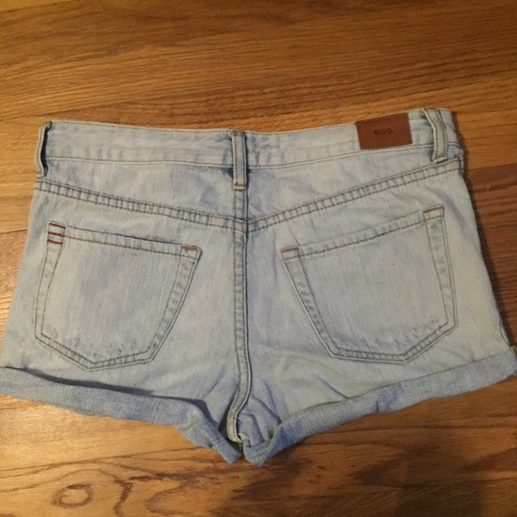 Urban Outfitters BDG Shorts with cut out pockets - Picture 2 of 4