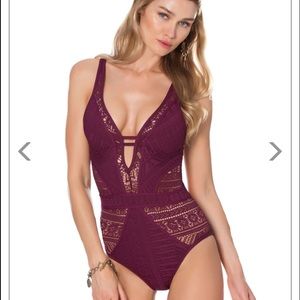 Water water everywhere one piece