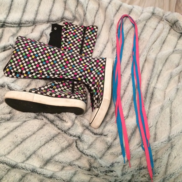 tall converse shoes not name brand