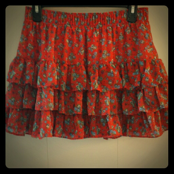 Forever 21 ruffly skirt