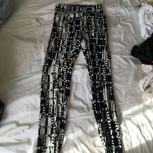 Patterned leggings