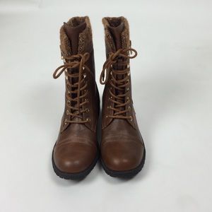 Light brown combat boots👢