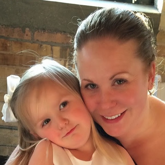 Meet your Posher, Laurel - Picture 1 of 1