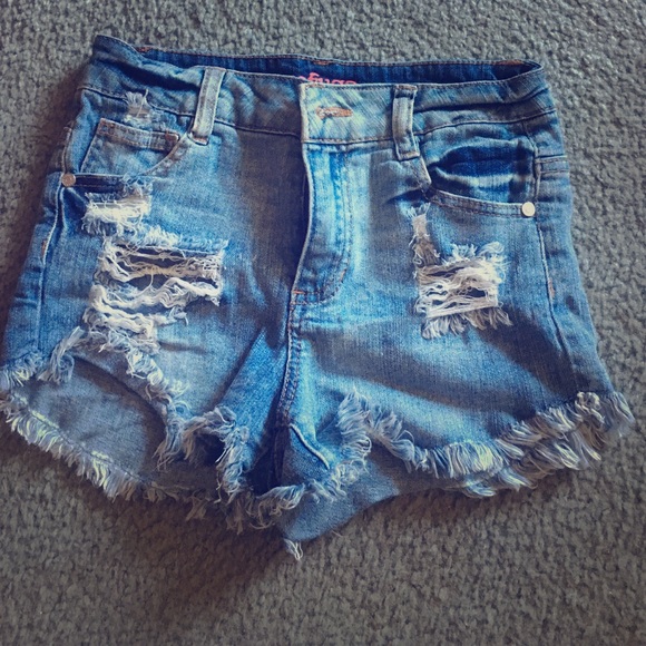 Distressed high waisted shorts