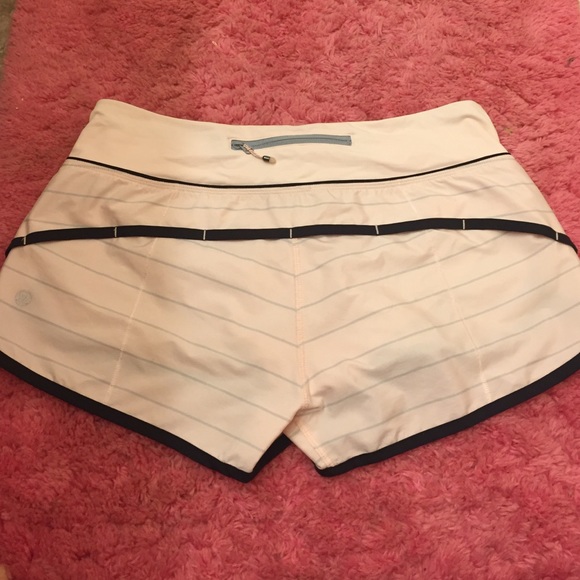 ‼️SOLD‼️ 🦄Lululemon speed shorts🦄 (RARE) - Picture 2 of 3