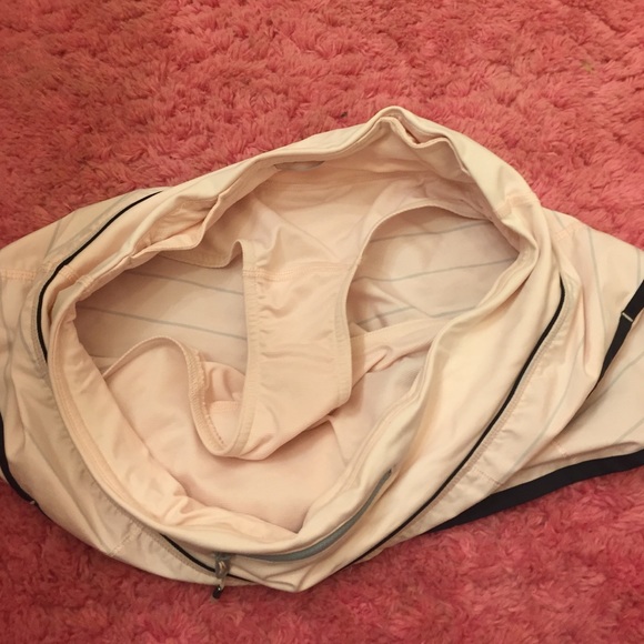 ‼️SOLD‼️ 🦄Lululemon speed shorts🦄 (RARE) - Picture 3 of 3