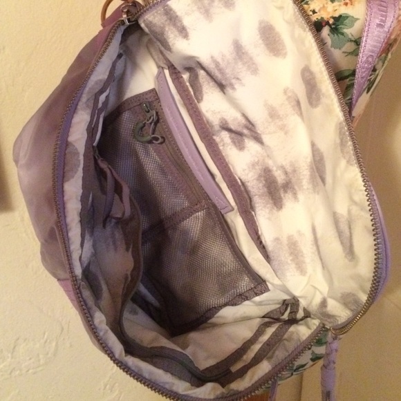lululemon athletica Goodfortune Bag - Picture 3 of 4