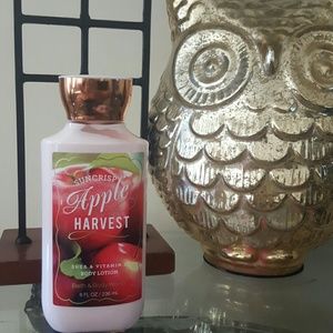 SOLD  Suncrisp Apple Harvest Bath & BodyWork