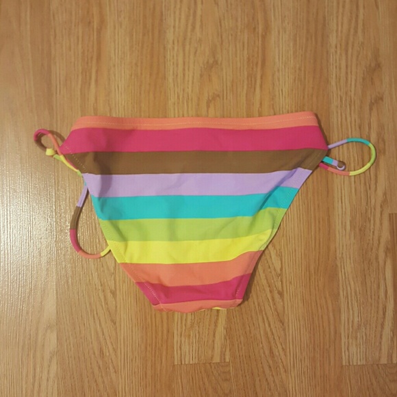 DONATED* 🌞 Victoria's Secret Swim Bottom - Picture 2 of 3