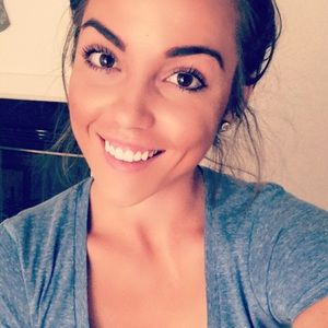 Meet your Posher, Katelyn