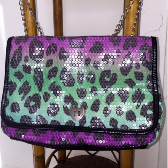 ✂️LAST CALL✂️NWOT Betsey Johnson Sequin Purse
