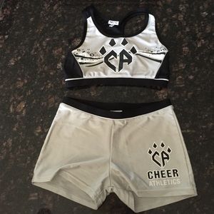 Sports bra and spandex