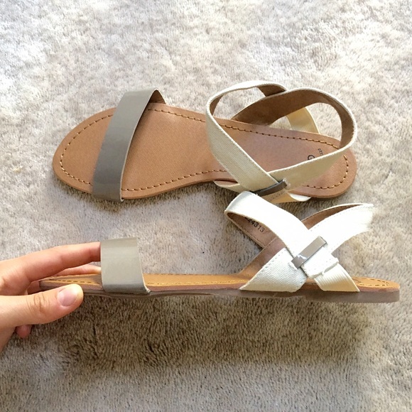 Gap Double Strap Sandals - Picture 2 of 3