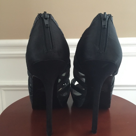 Shoes - Picture 2 of 3