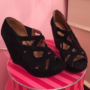 Black wedge Nine West