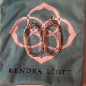 Hardly worn clear "crackle" Kendra Scott earrings