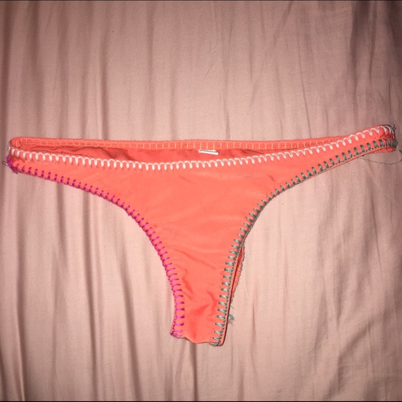 Cheeky crochet bikini bottoms!