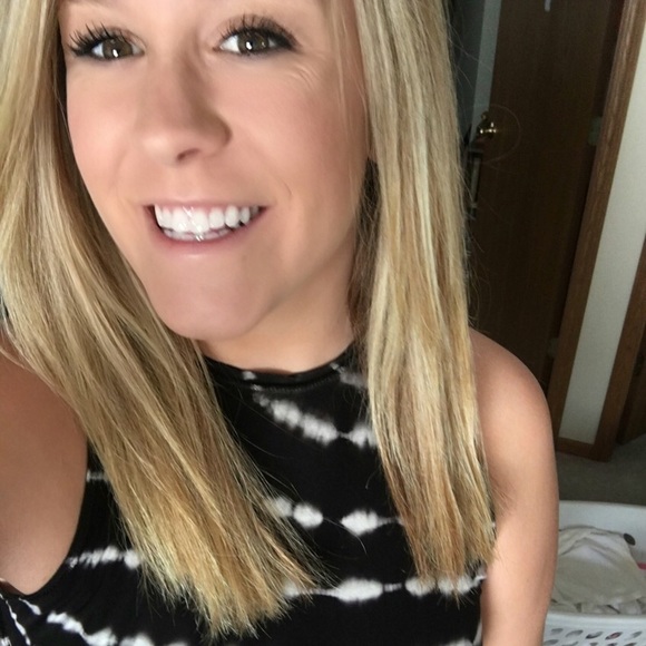 Meet your Posher, Alaina