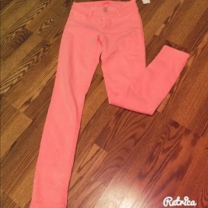 💗🎀🎈Pink refugee skinny jeans💗🎀🎈