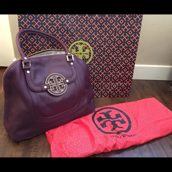 SOLD OUT Tory Burch Amanda Dome Purse